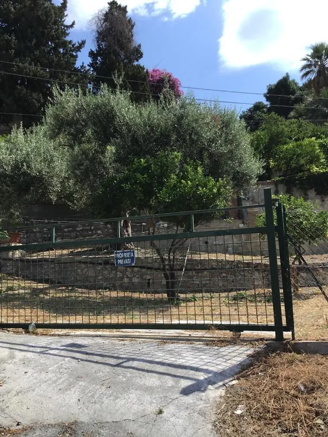 La Cava Apartment Taormina 0*,  Italy